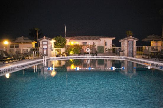 Royal Flamingo Villas Хиллсборо-Бич Экстерьер фото